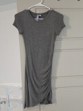 Alya Heather Gray Short-Sleeve Mini Dress with Side Ruching